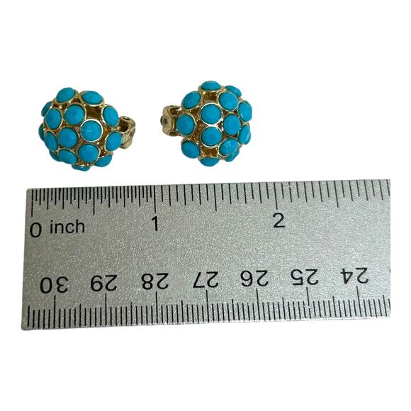 Vintage Light Turquoise Blue Tone Cluster Gold Tone Button Clip On Earrings - Picture 4 of 5